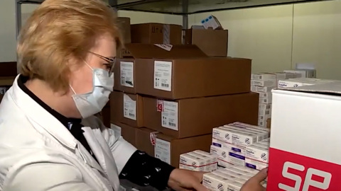 В Липецкую область привезли новую вакцину "КовиВак"