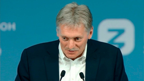 Песков назвал фейки опасным оружием