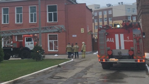 Причиной пожара в рязанской реанимации могло стать возгорание ИВЛ
