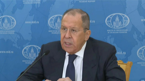 Лавров: Зеленский усугубил проблему разведения сил в Донбассе