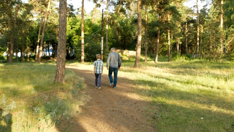 Поиски 9-летнего мальчика в непролазной тайге: история невероятного спасения