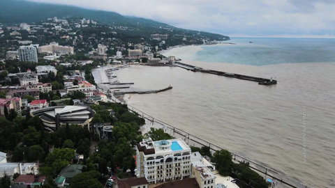 В Ялте все объекты турсферы заново подключены к электросетям и водоснабжению