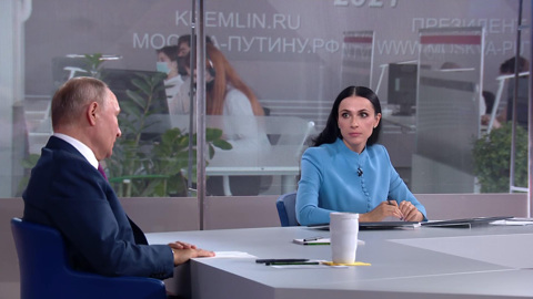 Путин в рамках "Прямой линии" рассказал о мерах поддержки малого бизнеса