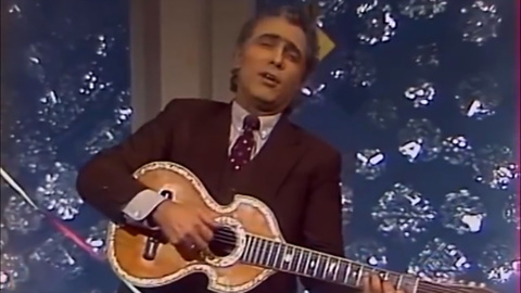 Романс "Только раз". Поет Николай Сличенко. Новогодний Голубой огонек (1983)