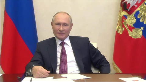Президент поздравил финалистов "Большой перемены" с Днем семьи, любви и верности