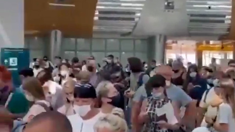 Прокуратура начала проверку из-за очередей на регистрацию в Шереметьево
