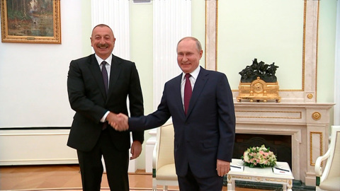 Путин провел переговоры с президентом Азербайджана