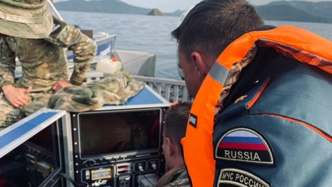 На Камчатке подняли тело пятого погибшего при крушении вертолета