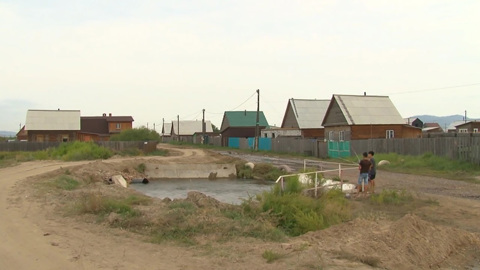 Уровень воды в бурятской реке постепенно снижается