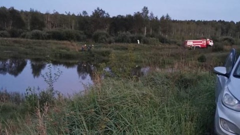 В Тверской области водитель утонул в машине