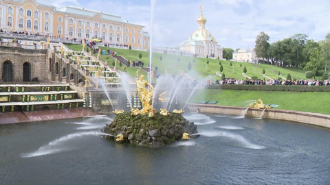 Осенний праздник фонтанов пройдёт 23 и 24 сентября в Петергофе
