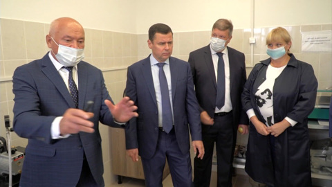 Губернатор Ярославской области проинспектировал работу нового асфальтового завода