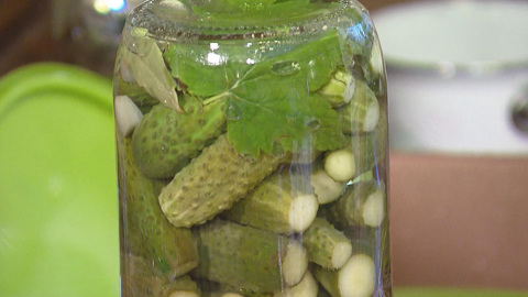 "Фирменная закуска" от базарных кулинаров может быть опасной