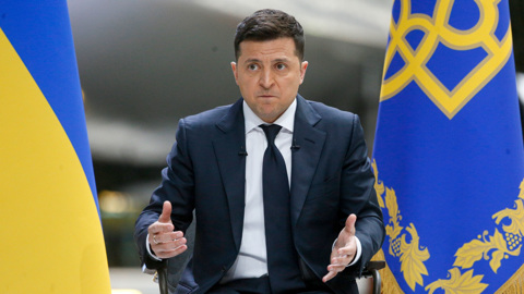 Переход на личности. Задевают ли Путина слова Зеленского