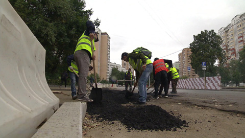 Жителей Москвы возмутили "пьяные" бордюры