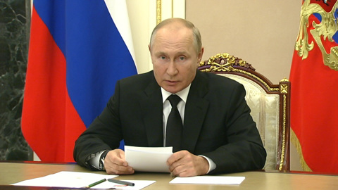 Путин согласился присвоить 12 городам звание "Город трудовой доблести"