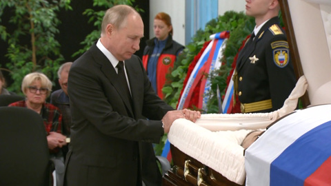 Путин приехал на церемонию прощания с главой МЧС Зиничевым