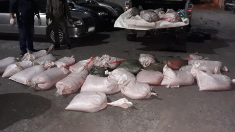 Полицейские на Камчатке изъяли у автомобилиста более 1 тонны красной икры