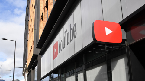 Роскомнадзор не планирует применять замедление трафика YouTube в России