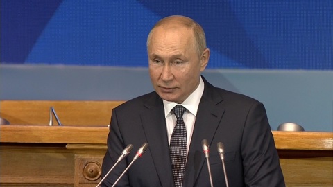 Путин: традиционные семейные ценности – важнейшая нравственная опора