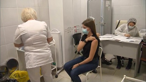 Москва справляется со спросом на вакцинацию