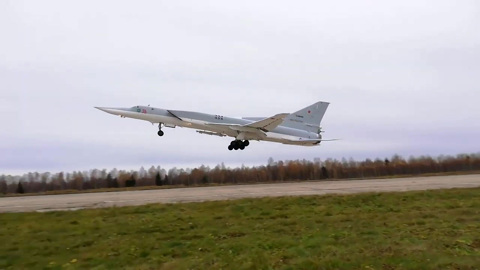 Два бомбардировщика ВКС выполнили патрулирование в небе над Белоруссией