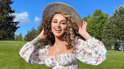 "Никто не виноват": Анна Дзюба об уходе из группы Artik & Asti