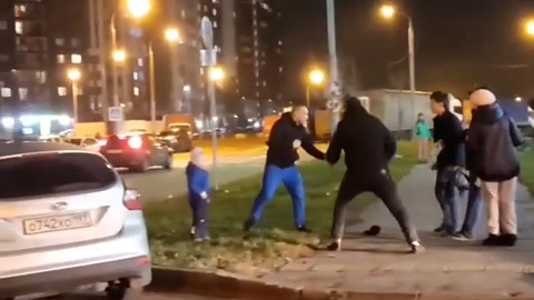 Четверо несмелых: что говорят напавшие на мужчину с ребенком в Новых Ватутинках