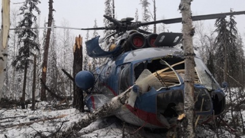 Вертолёт Ми-8 аварийно сел в Красноярском крае
