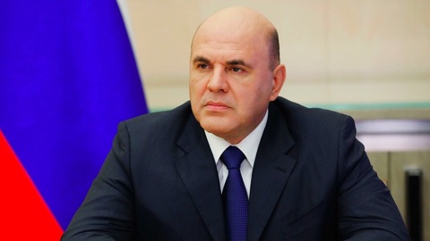 Мишустин назвал напряженной ситуацию с COVID-19 в России
