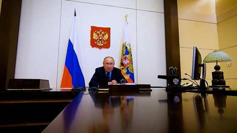 Путин поручил уровнять условия допуска товаров из ДНР и ЛНР в Россию