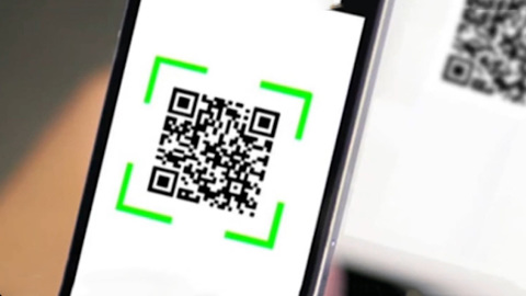 Минздрав назвал систему QR-кодов эффективной для снижения заболеваемости COVID-19