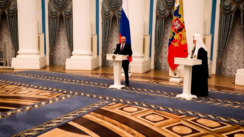 Вызов в Екатерининский зал: как награждали предстоятеля РПЦ
