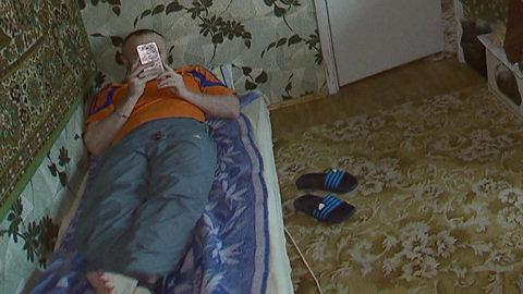 "Профессиональные" соседи выживают пенсионерку из единственного жилья