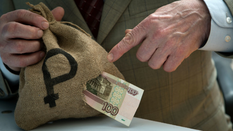 Центробанк: доходы россиян растут