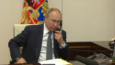 Путин провел телефонный разговор с президентом Сербии Вучичем