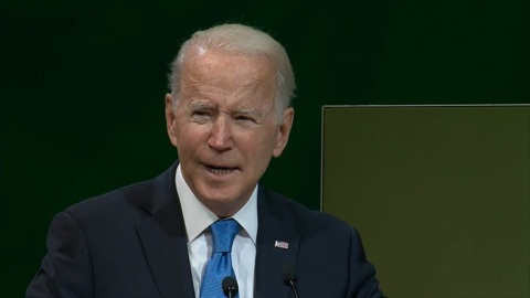 Рейтинг президента США упал до рекордно низких показателей
