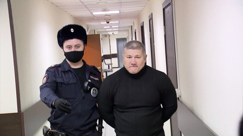 Охранник, напавший на журналистку "Дежурной части", предстал перед судом