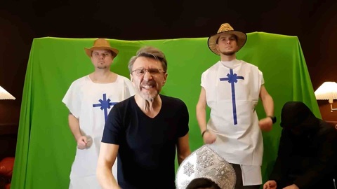 Сергей Шнуров посвятил новый клип плохой уборке сосулек в Санкт-Петербурге