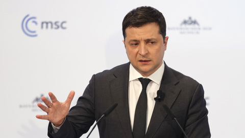 Зеленский нападает на Запад