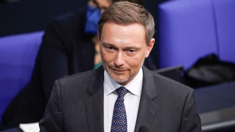 Курохтин: бюджетом Германии будет управлять "теневой канцлер"