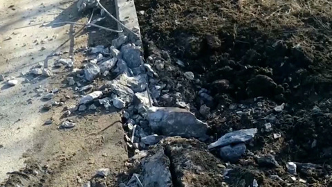 Подрыв склада и погибшие мирные жители: ВСУ атакуют Донбасс
