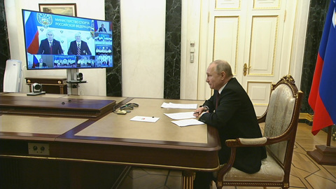 Путин пообщался с паралимпийцами перед Играми в Пекине