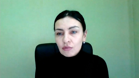 Нацбаты отбирают у людей гуманитарную помощь