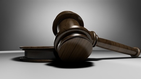 В Волгограде суд назначил административный штраф в размере 10 тысяч рублей блогеру, обвиняемому в разжигании межнациональной розни