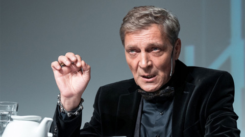 Попавший под следствие Александр Невзоров находится за границей