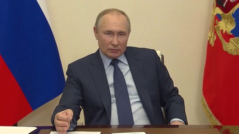 Встреча Владимира Путина с лауреатами президентских премий прошла в формате видеоконференции