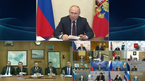 Цены растут, инфляция зашкаливает: Путин предупредил Запад о кризисе