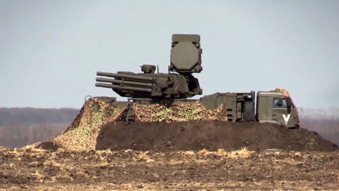 Комплексы "Искандер" бьют по военной структуре Украины.