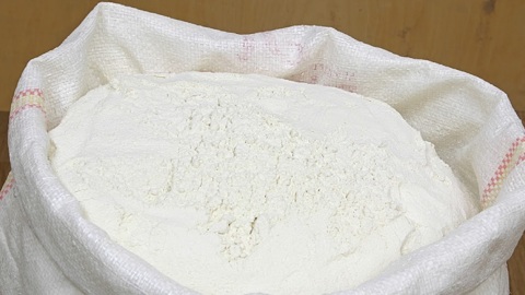 Фермеры из Барнаула отправили 25 тонн муки на Донбасс